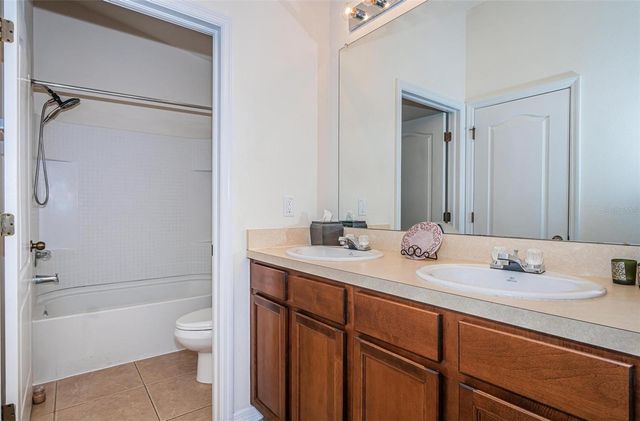 9013 MOONLIT MEADOWS LOOP, Riverview, FL 33578