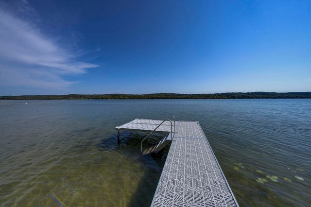 2181 S Lake Shore Drive, Centerville Twp, MI 49653