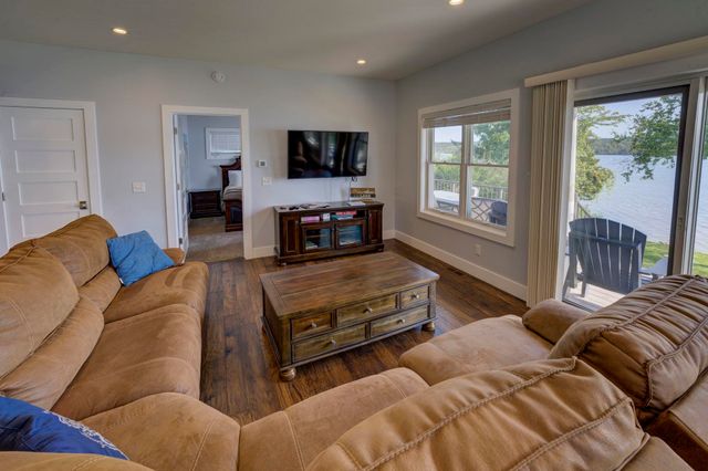 2181 S Lake Shore Drive, Centerville Twp, MI 49653