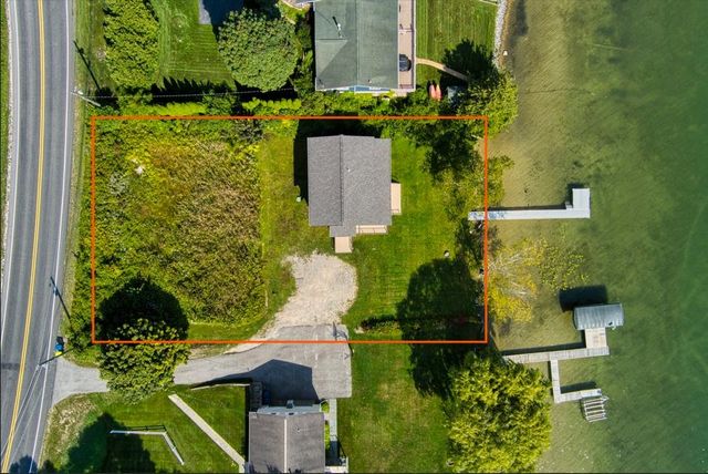 2181 S Lake Shore Drive, Centerville Twp, MI 49653