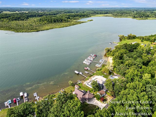 11725 Wabasis Lake Drive, Greenville, MI 48838