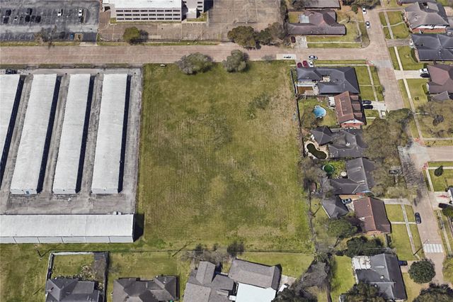 8905 Hinman Street, Houston, TX 77061