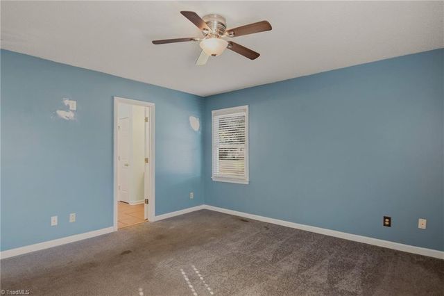 3709 Signet Drive, Winston-salem, NC 27101