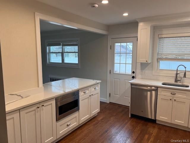 617 Alwick Avenue, West Islip, NY 11795