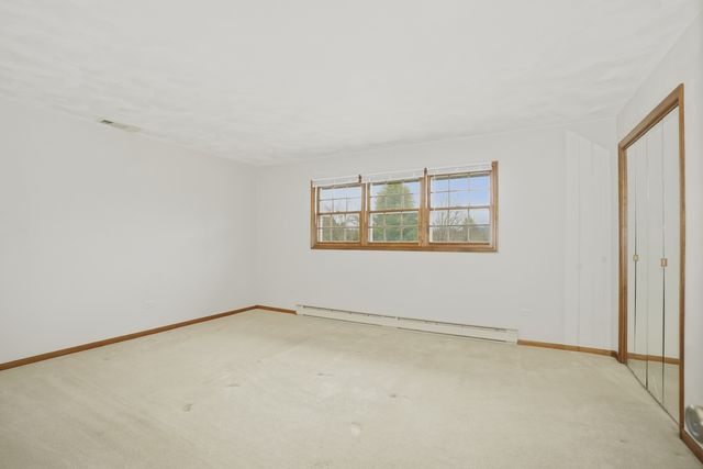 38679 N Pine Grove Avenue, Wadsworth, IL 60083