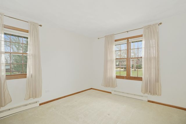 38679 N Pine Grove Avenue, Wadsworth, IL 60083