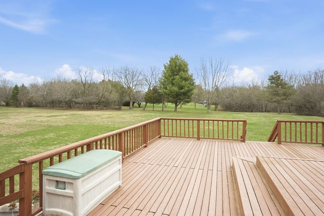 38679 N Pine Grove Avenue, Wadsworth, IL 60083