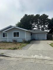2150 Thiel Avenue, Mckinleyville, CA 95519