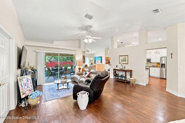 120 Nesbitt Street NE, Palm Bay, FL 32907