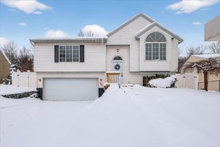 145 Rollingwood Drive, Rockford, MI 49341