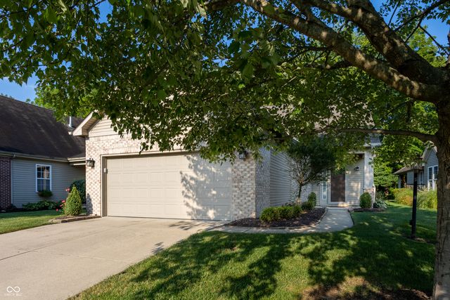 6825 Harbour Woods Overlook, Noblesville, IN 46062