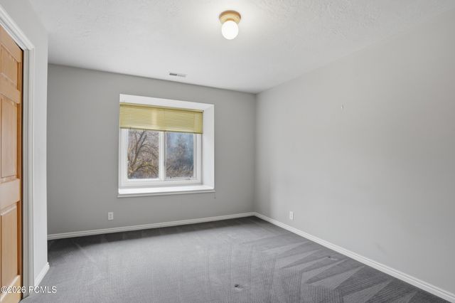 10 La Montagne Lane, Sandy, UT 84092