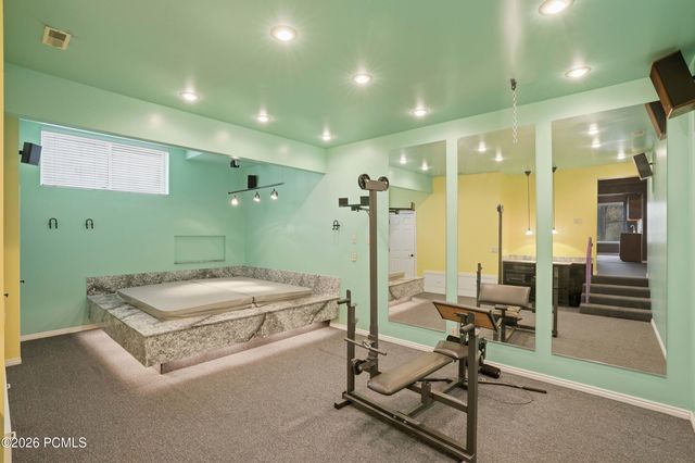 10 La Montagne Lane, Sandy, UT 84092