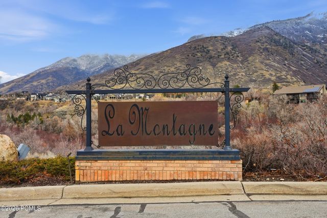10 La Montagne Lane, Sandy, UT 84092