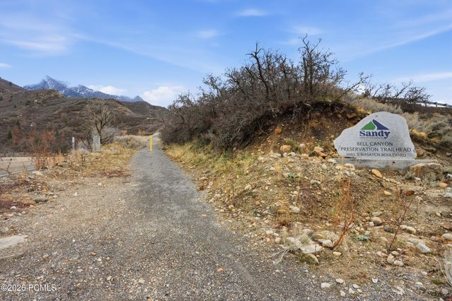 10 La Montagne Lane, Sandy, UT 84092