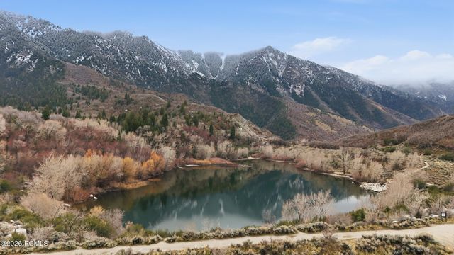 10 La Montagne Lane, Sandy, UT 84092