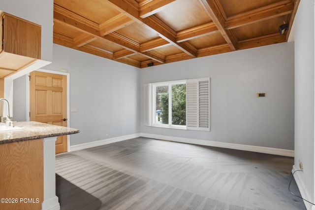 10 La Montagne Lane, Sandy, UT 84092