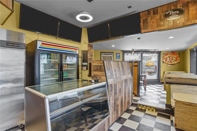 68 Taunton Avenue, East Providence, RI 02914