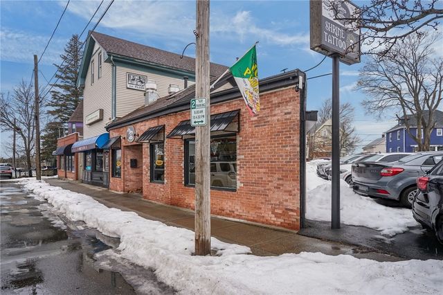 68 Taunton Avenue, East Providence, RI 02914