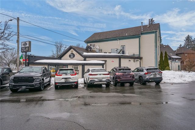 68 Taunton Avenue, East Providence, RI 02914