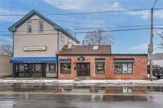 68 Taunton Avenue, East Providence, RI 02914