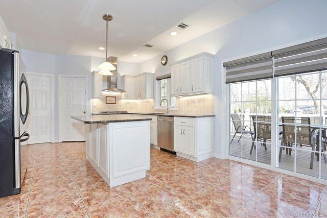 3 Polo Court, Suffern, NY 10901