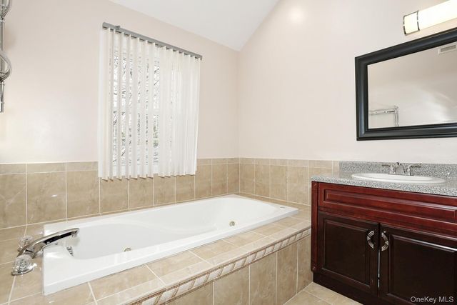3 Polo Court, Suffern, NY 10901