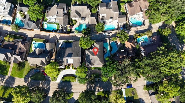 810 Ivy Wall Drive, Houston, TX 77079
