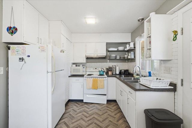 102 Juniper Ridge, Shelburne, VT 05403