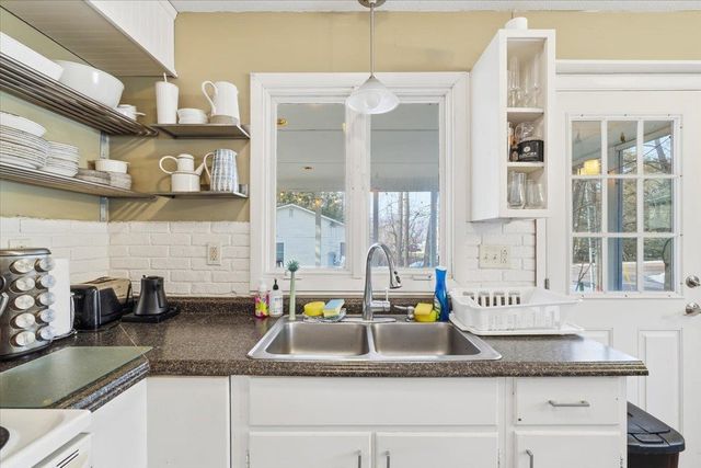 102 Juniper Ridge, Shelburne, VT 05403