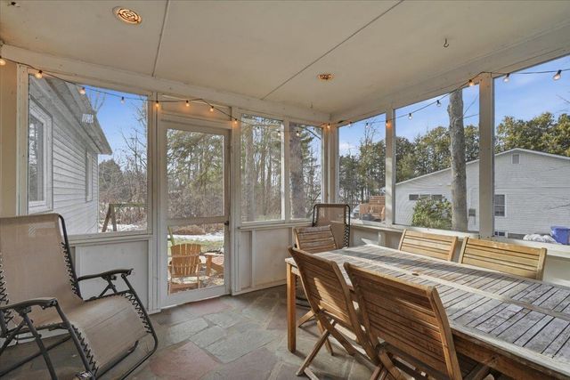 102 Juniper Ridge, Shelburne, VT 05403