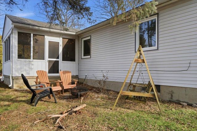 102 Juniper Ridge, Shelburne, VT 05403