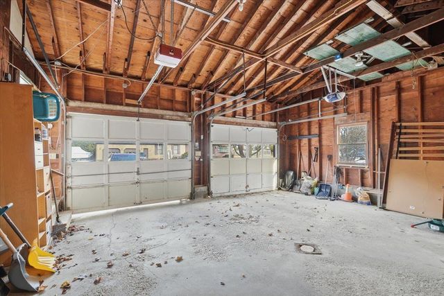 102 Juniper Ridge, Shelburne, VT 05403