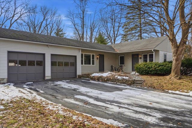 102 Juniper Ridge, Shelburne, VT 05403