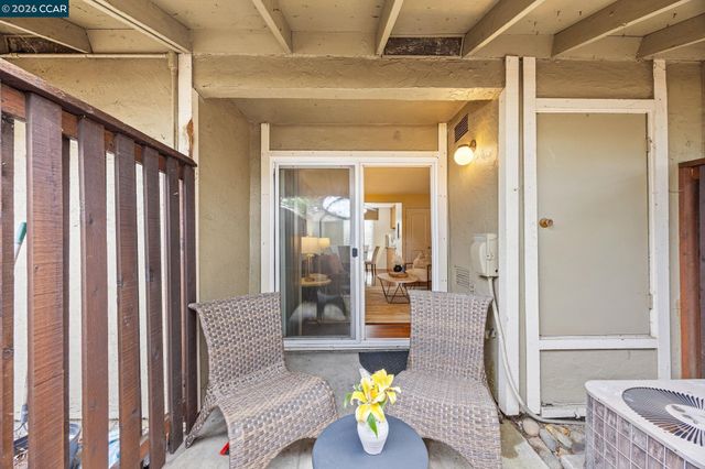 2069 Olivera Rd E, Concord, CA 94520