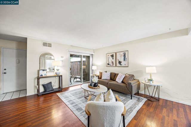 2069 Olivera Rd E, Concord, CA 94520