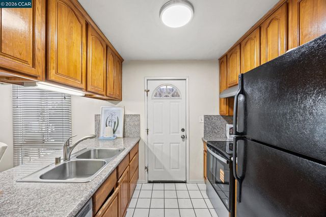 2069 Olivera Rd E, Concord, CA 94520