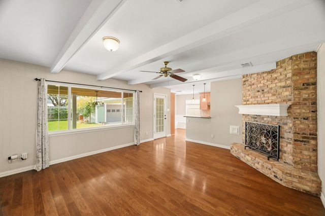 6131 Yarwell Drive, Houston, TX 77096