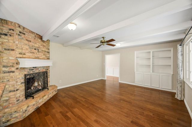 6131 Yarwell Drive, Houston, TX 77096