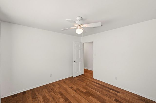 6131 Yarwell Drive, Houston, TX 77096