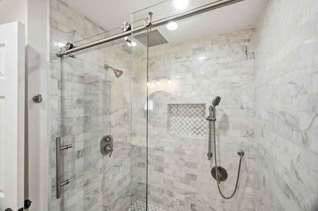 6131 Yarwell Drive, Houston, TX 77096