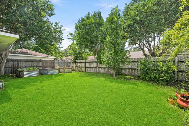 6131 Yarwell Drive, Houston, TX 77096