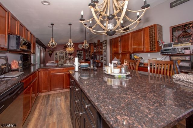 76 Glen Rd, Wantage Twp., NJ 07461