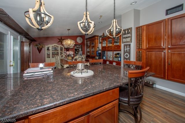 76 Glen Rd, Wantage Twp., NJ 07461