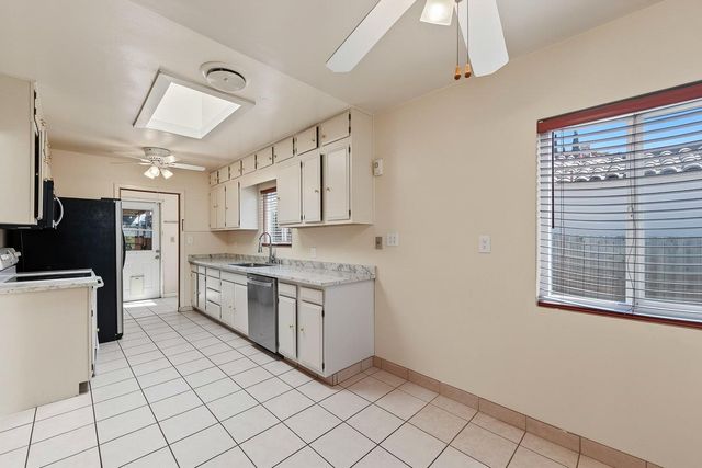 324 Wilson Ave, Modesto, CA 95354