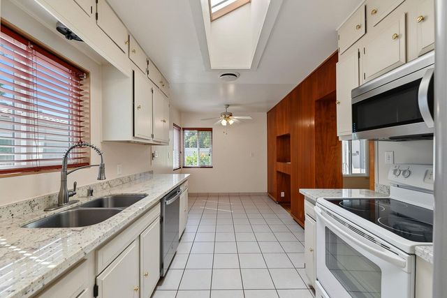 324 Wilson Ave, Modesto, CA 95354