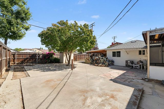 324 Wilson Ave, Modesto, CA 95354