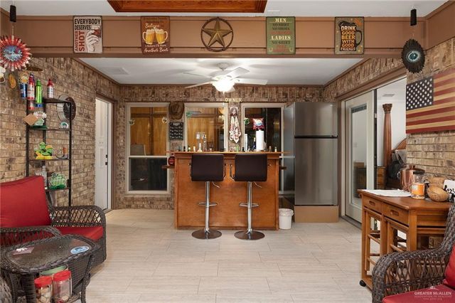 2421 Robin Avenue, Mcallen, TX 78504