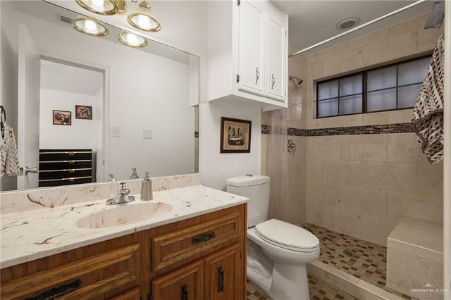 2421 Robin Avenue, Mcallen, TX 78504