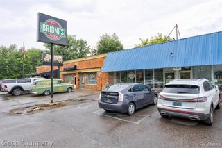 36643 Jefferson Avenue, Harrison Twp, MI 48045